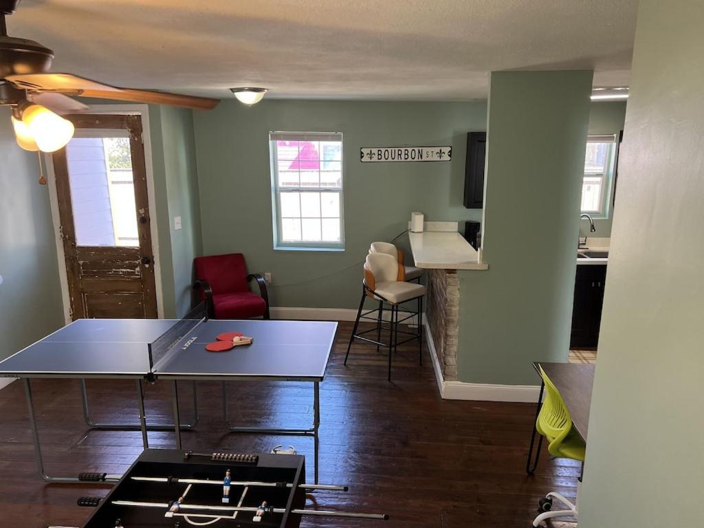 Apartamento Chillpad Blocks From Frenchquarters Nueva Orleans Exterior foto